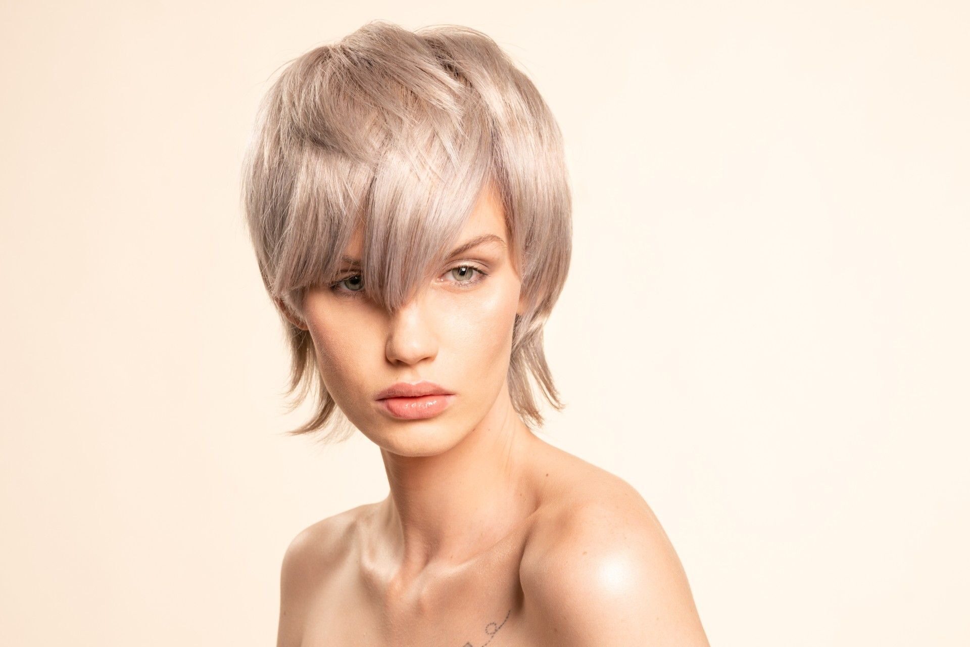 stylizacja krotkich wlosow